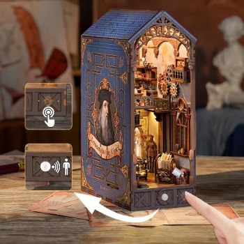 DIY Book Nook Kit - Leonardo Da Vinci